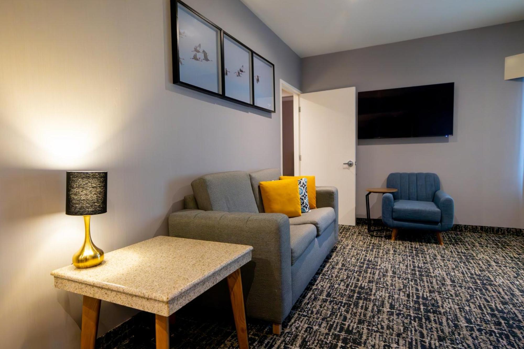 Voco Saltillo Suites By Ihg Zewnętrze zdjęcie