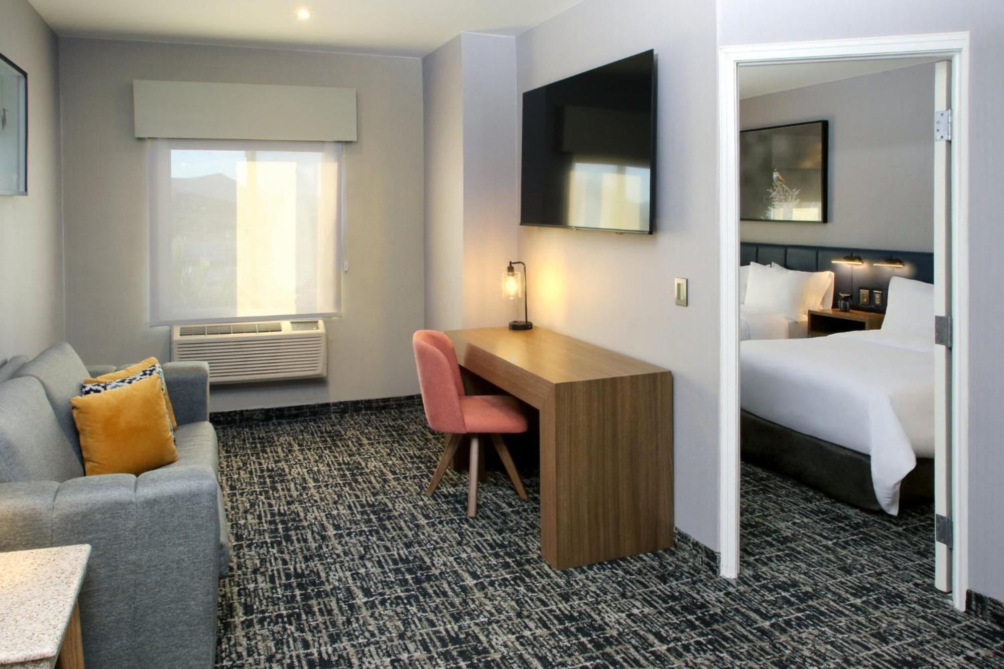 Voco Saltillo Suites By Ihg Zewnętrze zdjęcie