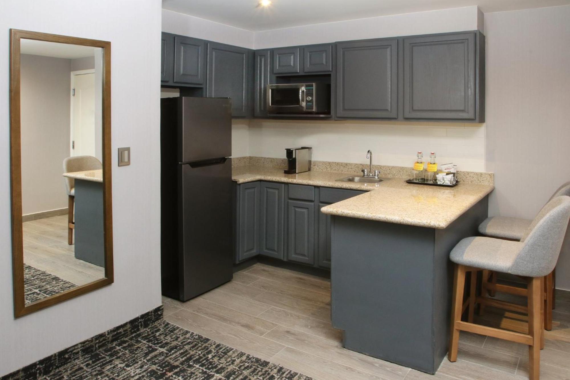 Voco Saltillo Suites By Ihg Zewnętrze zdjęcie